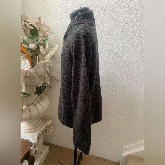 Northwest Territory Grey Sweater - Men's Medium - Picture 5 of 10